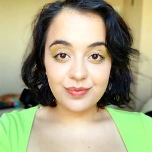 Meet your Posher, Charissa